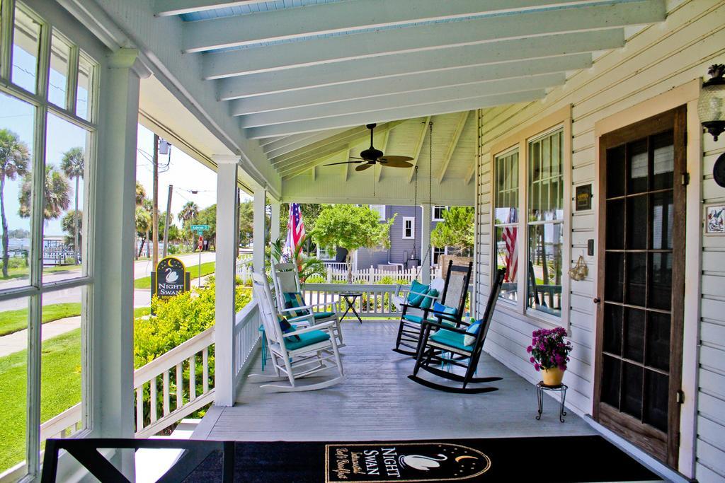 Night Swan Intracoastal Bed & Breakfast New Smyrna Beach Dış mekan fotoğraf