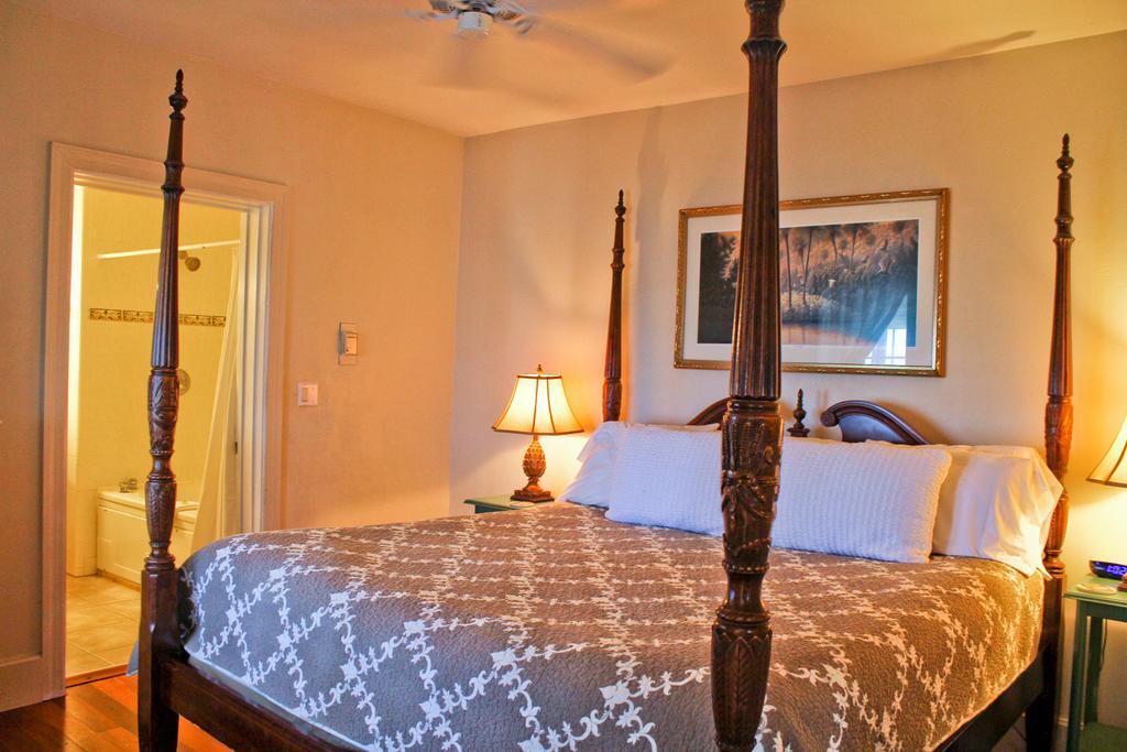 Night Swan Intracoastal Bed & Breakfast New Smyrna Beach Dış mekan fotoğraf